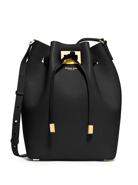 Michael Kors big bucket bag